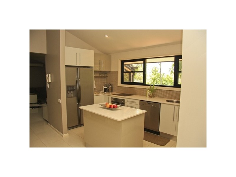 37 Bayview Street, Warners Bay NSW 2282