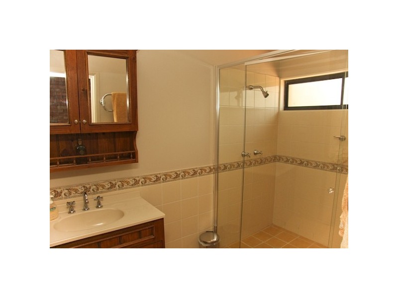 37 Bayview Street, Warners Bay NSW 2282