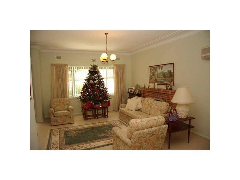 29 Butler Crescent, Warners Bay NSW 2282