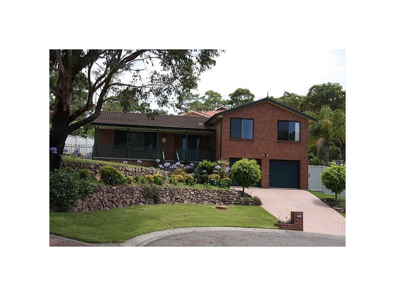 15 Rydal Road, Lakelands NSW 2282