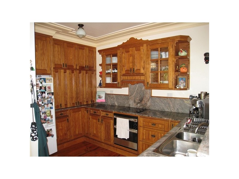 37 Croft Road, Eleebana NSW 2282