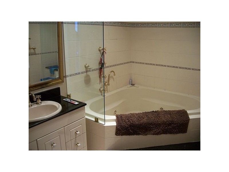 68 Christopher Avenue, Valentine NSW 2280