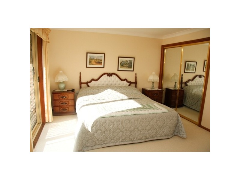 10 Warwick Way, Valentine NSW 2280