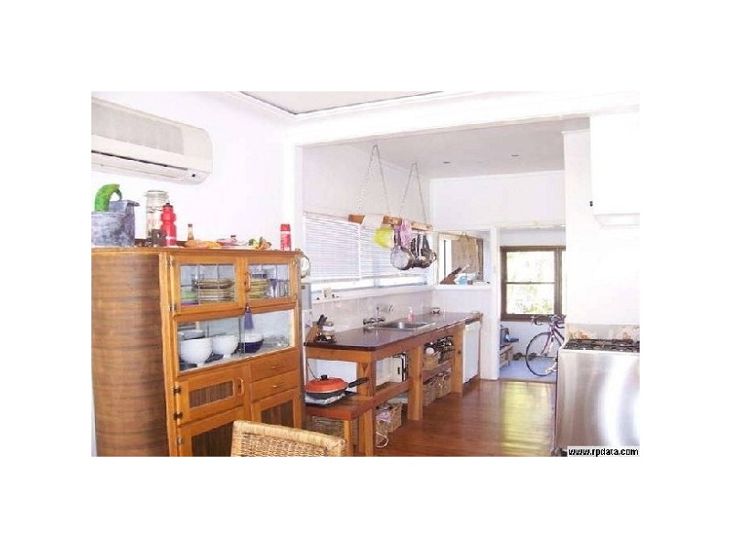 82 Andrew Road, Valentine NSW 2280