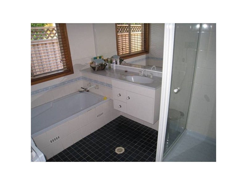 7 Monarch Crescent, Valentine NSW 2280