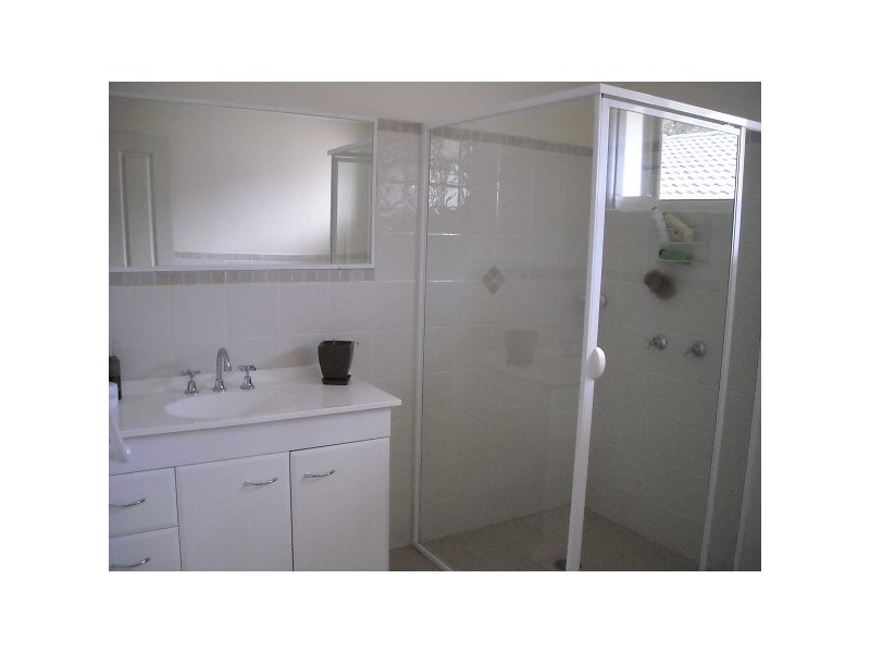 12 Seafarer Close, Belmont NSW 2280