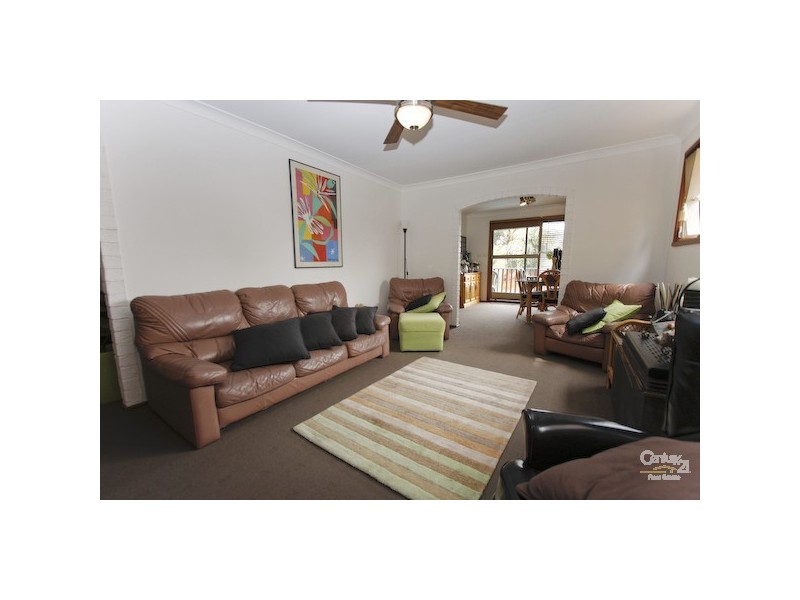 12 Helmsdale Drive, Valentine NSW 2280