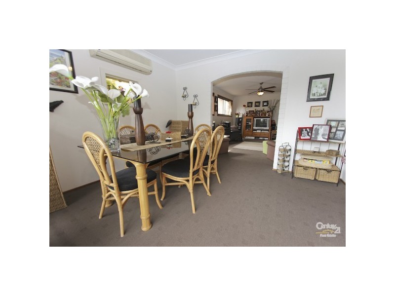 12 Helmsdale Drive, Valentine NSW 2280