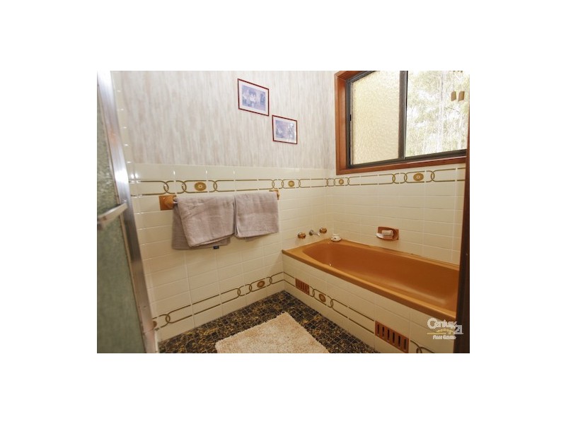 12 Helmsdale Drive, Valentine NSW 2280