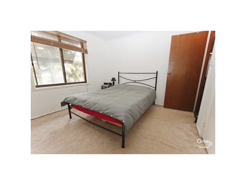 12 Helmsdale Drive, Valentine NSW 2280