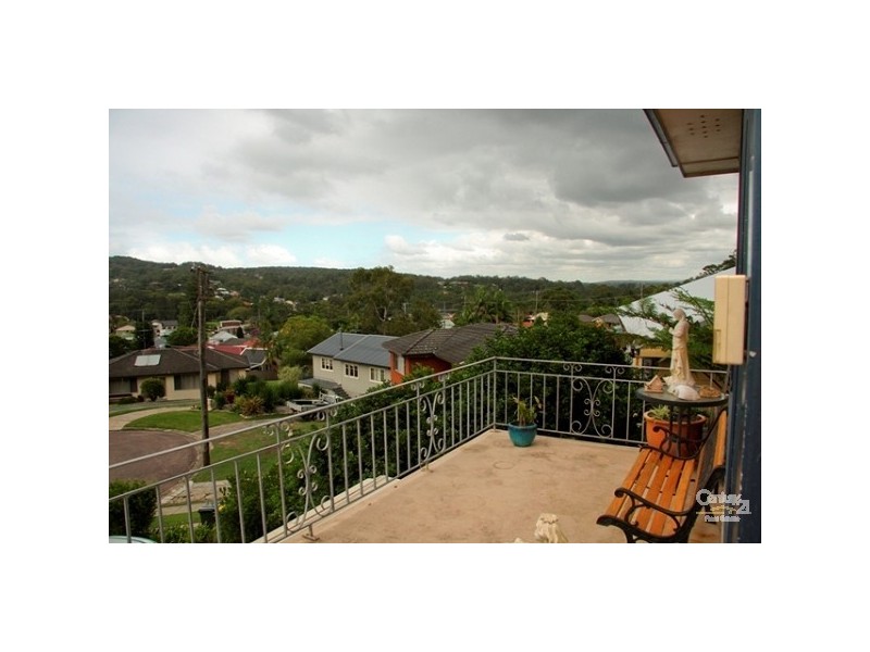 12 Lisa Avenue, Warners Bay NSW 2282