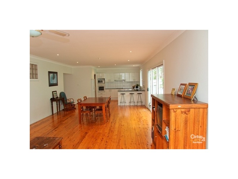 12 Lisa Avenue, Warners Bay NSW 2282