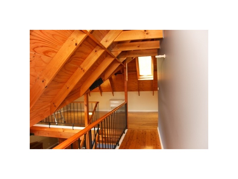 6 Chateau Place, Eleebana NSW 2282