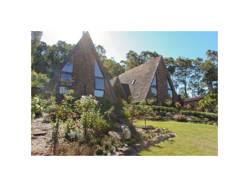 32 Lindeman Close, Eleebana NSW 2282