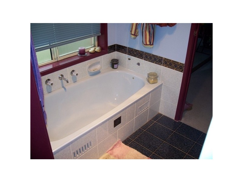 5 Parkwood Close, Tingira Heights NSW 2290