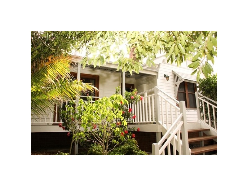 9 Thompson Road, Speers Point NSW 2284