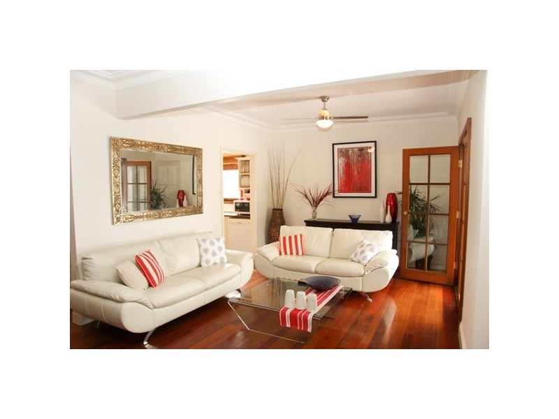 9 Thompson Road, Speers Point NSW 2284