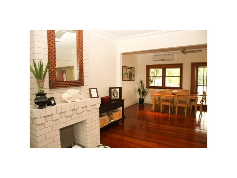 9 Thompson Road, Speers Point NSW 2284