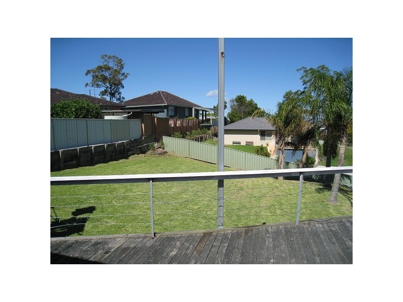 70 Thompson Road, Speers Point NSW 2284