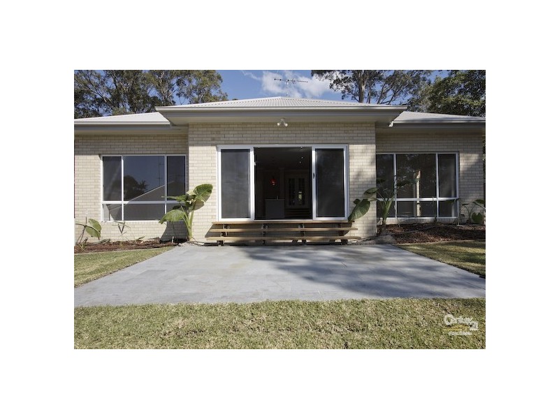 5 Lurnea Crescent, Valentine NSW 2280