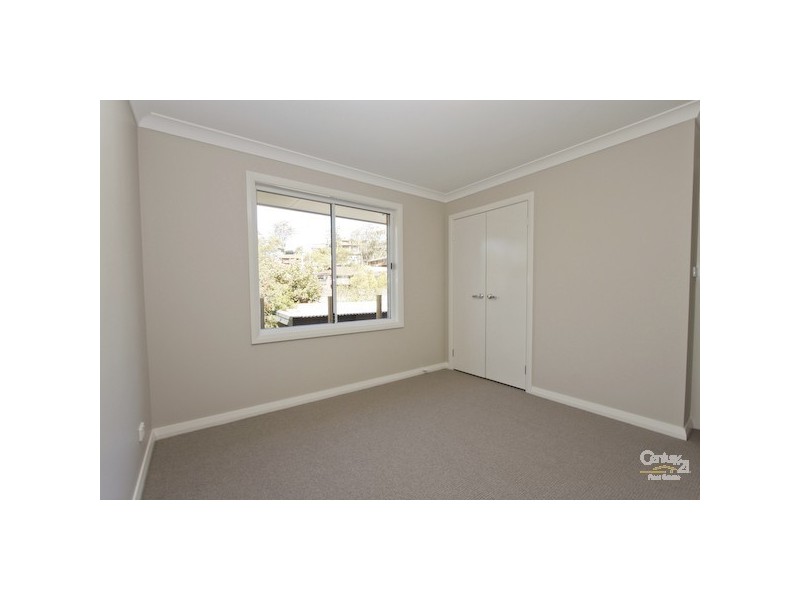 3 Lurnea Crescent, Valentine NSW 2280