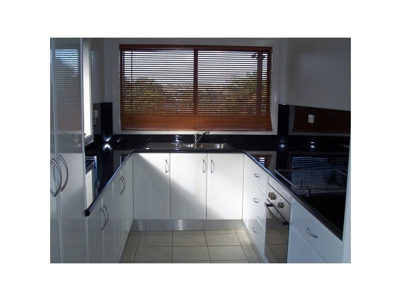 2 Eleebana Road, Eleebana NSW 2282
