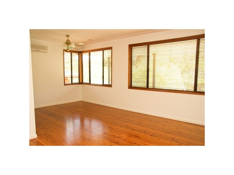 67 Kimbarra Close, Kotara NSW 2289