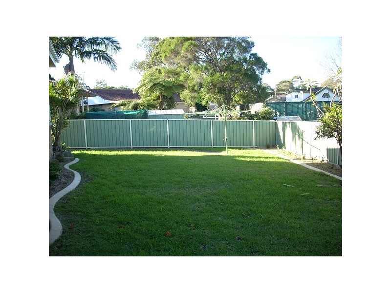 7 Rayford Street, Warners Bay NSW 2282