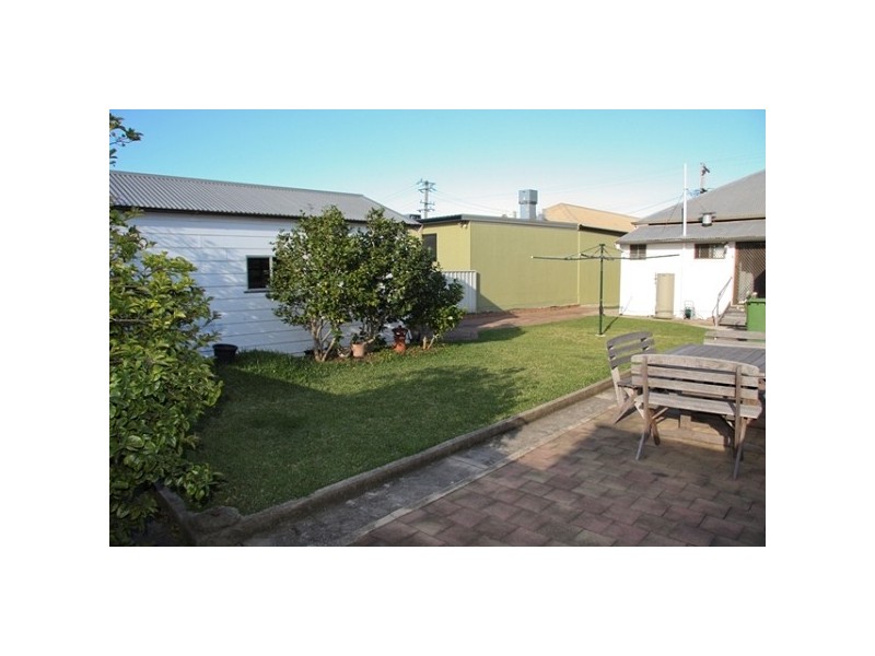 65 Maude Street, Belmont NSW 2280