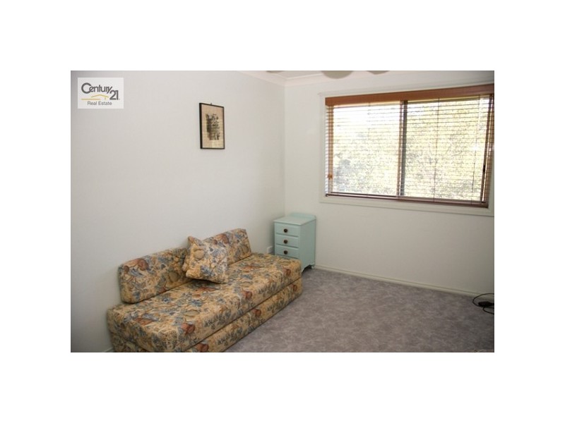 15 Leichhardt Road, Valentine NSW 2280