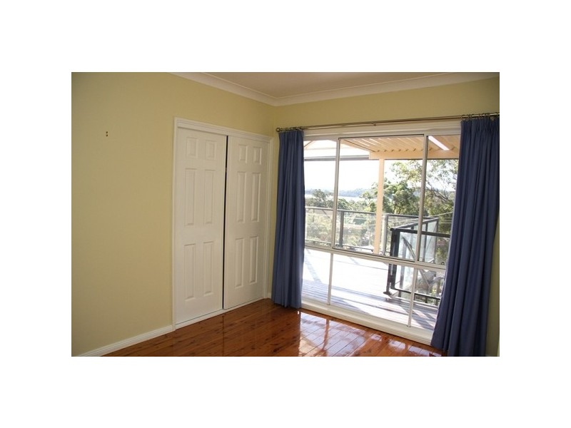 9 Michael Crescent, Valentine NSW 2280