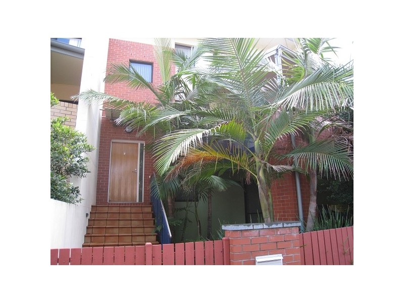 2/9 Howard Street, Warners Bay NSW 2282