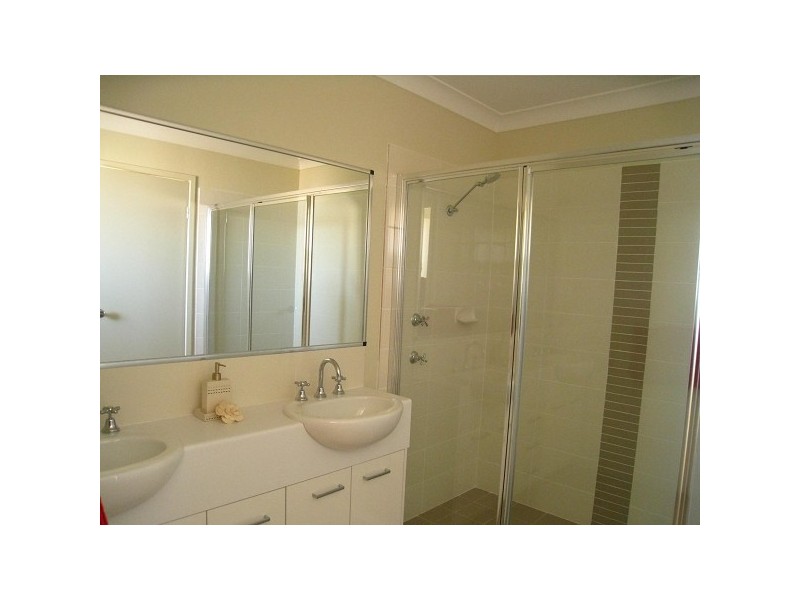 11 Melody Lane, Mount Hutton NSW 2290