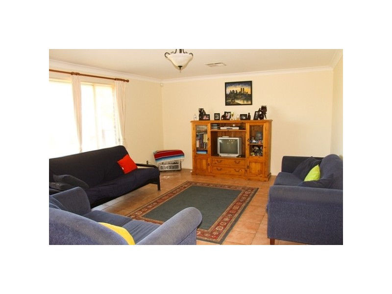 67 Greenpoint Drive, Belmont NSW 2280