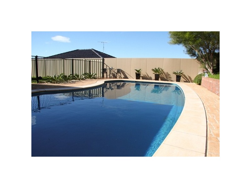 67 Greenpoint Drive, Belmont NSW 2280
