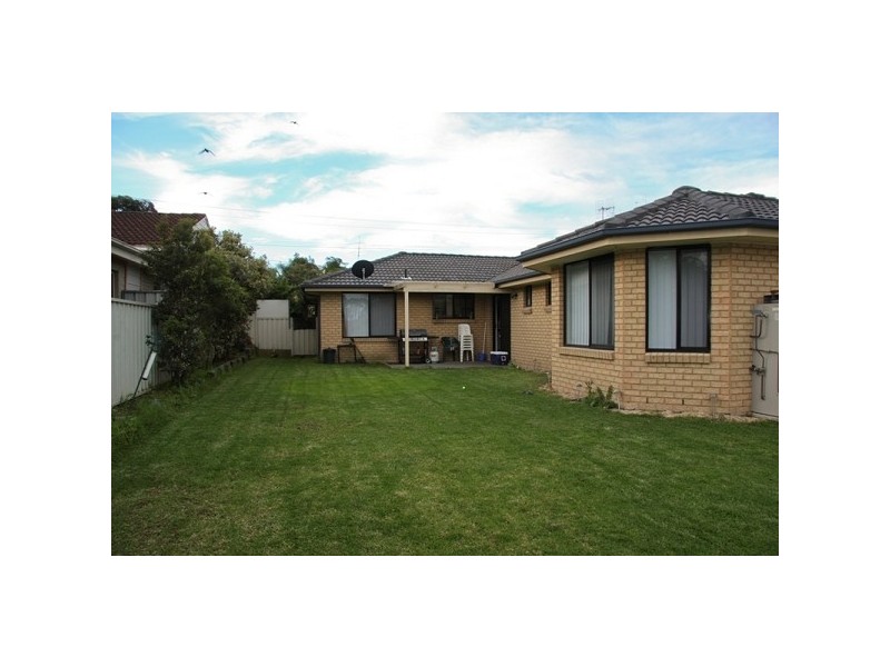 12 Ruswell Avenue, Warners Bay NSW 2282
