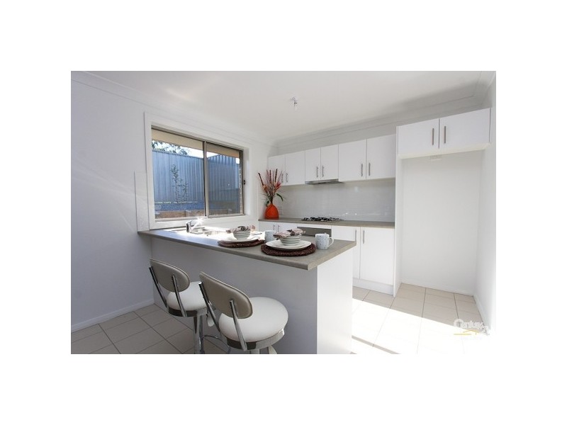 8 Merrivale Road, Mount Hutton NSW 2290
