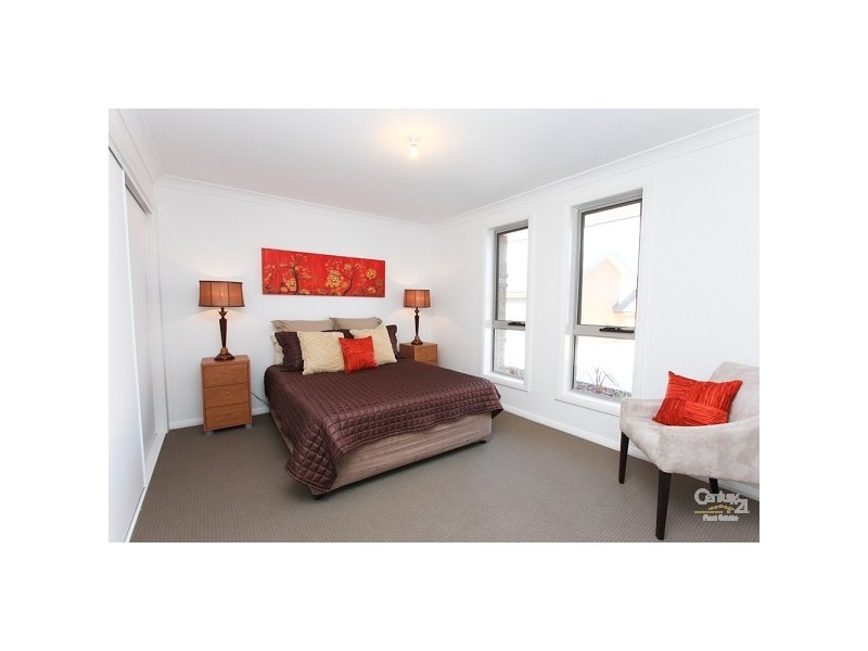 8 Merrivale Road, Mount Hutton NSW 2290