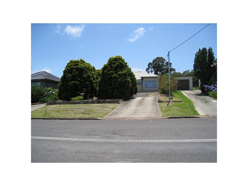 10 Tennent Road, Mount Hutton NSW 2290
