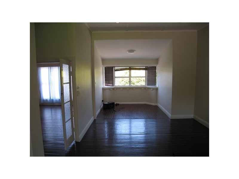 10 Tennent Road, Mount Hutton NSW 2290