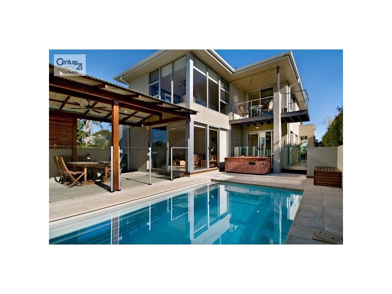 22 Swan Street, Marks Point NSW 2280