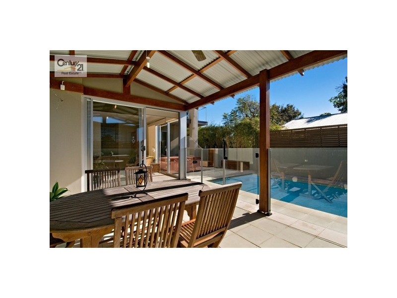 22 Swan Street, Marks Point NSW 2280