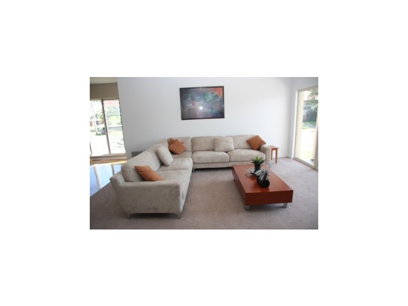 30 Ruswell Avenue, Warners Bay NSW 2282