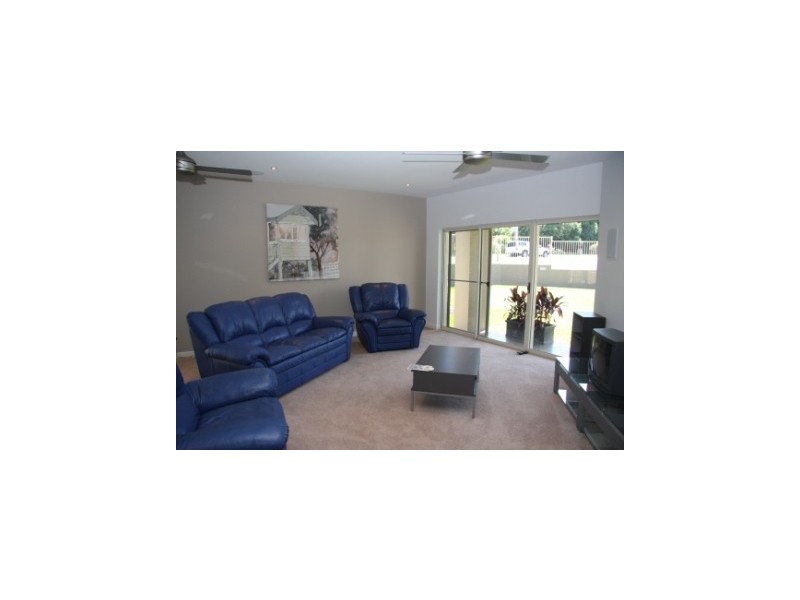 30 Ruswell Avenue, Warners Bay NSW 2282