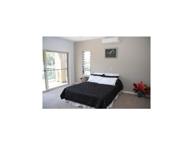 30 Ruswell Avenue, Warners Bay NSW 2282