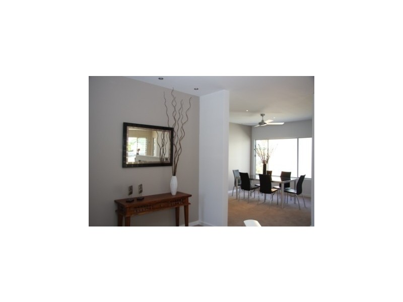 30 Ruswell Avenue, Warners Bay NSW 2282