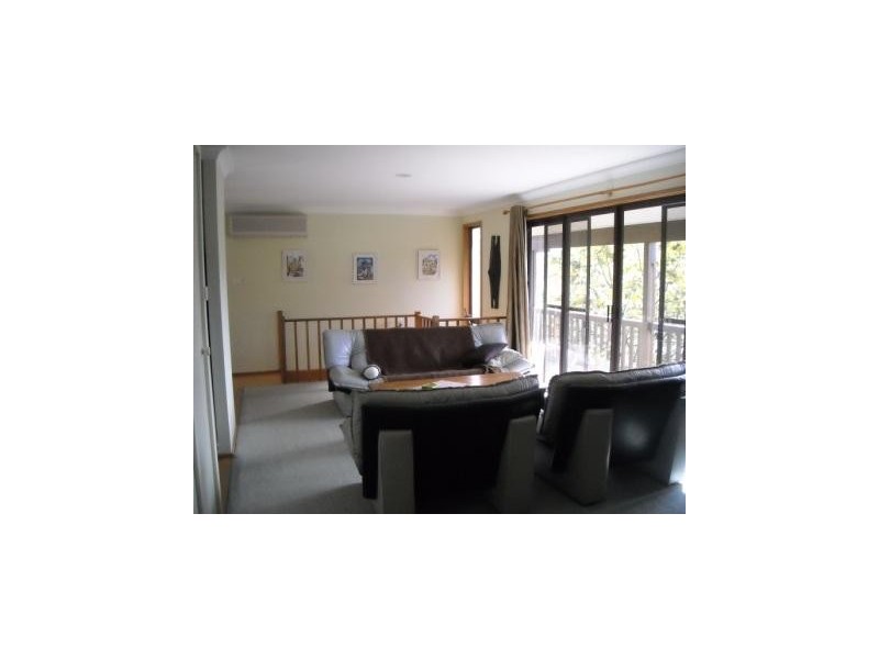 6 Suffolk Drive, Valentine NSW 2280