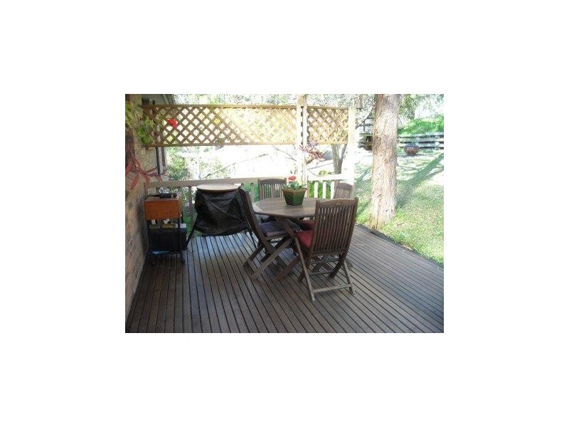 6 Suffolk Drive, Valentine NSW 2280