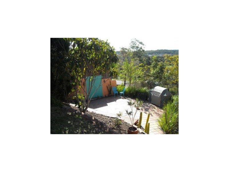 6 Suffolk Drive, Valentine NSW 2280