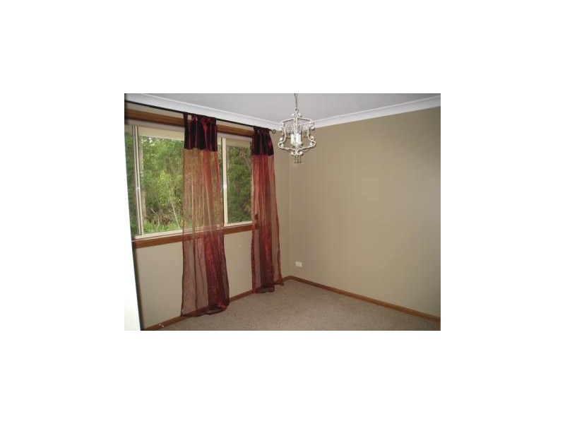 2/11 Excalibur Parade, Valentine NSW 2280